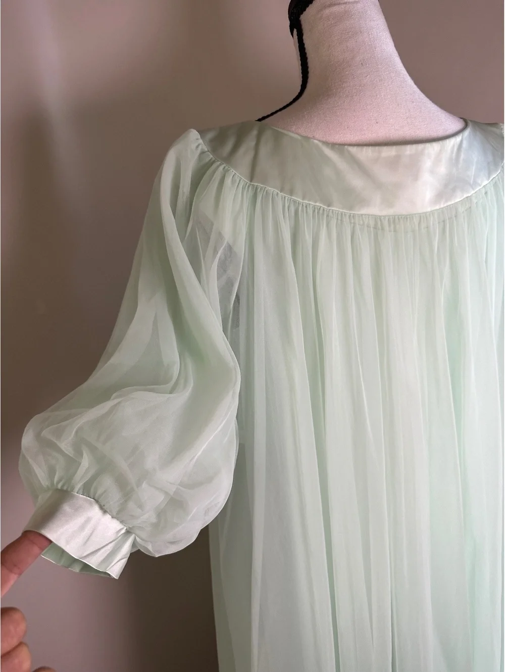 Vintage Shadowline 2-Piece Peignoir Set - Mint Green Nightgown & Robe - Size M